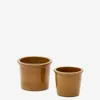 Set de 2 maceteros Presili de cerámica con acabado mostaza esmaltada Ø 37 / 47 cm en Amarillo - Muebles para el exterior, Uruguay | Kavehome, vista 1 de 6