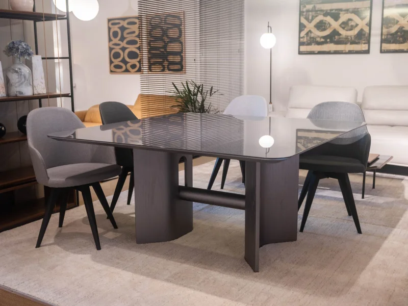 Mesa Scala Cuadrada en Madera natural - Mesas de comedor, Uruguay | Arquetipo, vista 5