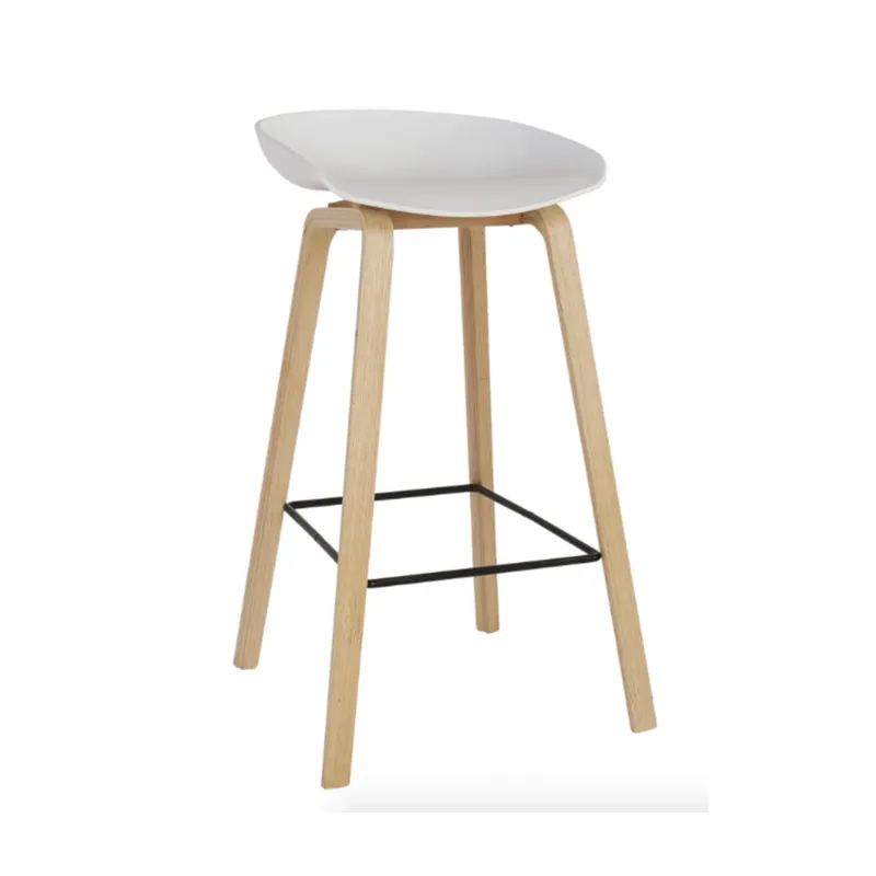 Butaca Taburete Barra Shell - Blanca en Blanco – Material: Estructura de Acero (pintada, simula madera) – Asiento en Res - Butacas, banquetas y puffs, Uruguay | Berna home