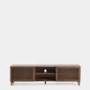 Mueble TV Beyla 2 puertas de chapa y madera maciza de fresno con acabado tono nogal 180 x 49,5 cm en Marrón - Muebles para TV, Uruguay | Kavehome, vista 6 de 8