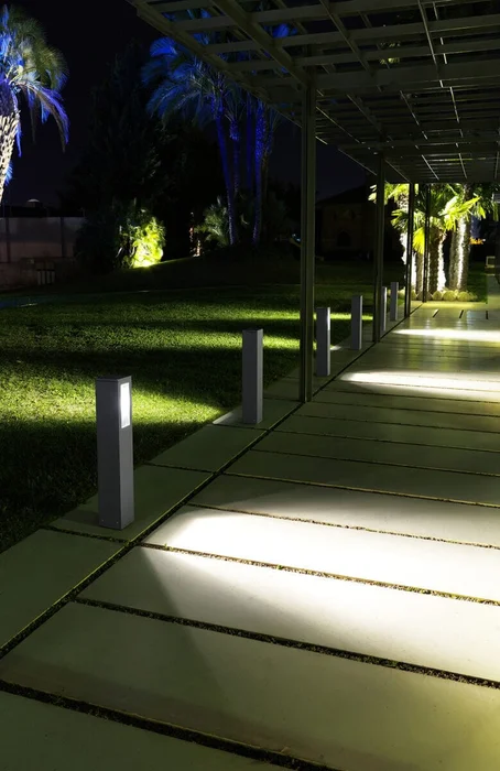 Way en Gris - Lámparas de pie, Uruguay | Darko Lighting, vista 2