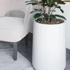 Macetero Gota 55 Blanco Alto 55cm x 36cm Ancho Boca x Diam Base 40cm, 60 lts en Blanco - Macetas, Uruguay | Champagne Home, vista 3 de 3