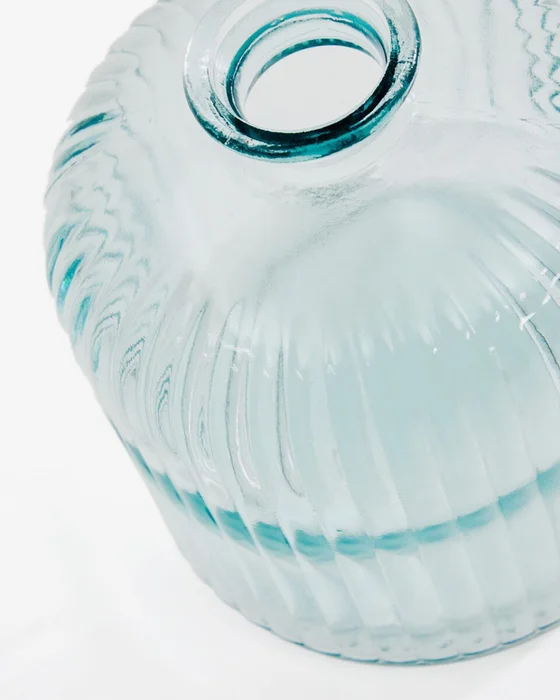 Botella Marba - pequeña de vidrio reciclado transparente en Transparente - Jarrones, Uruguay | Kavehome, vista 3