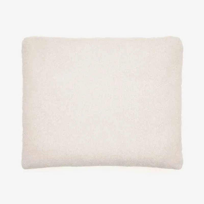 Almohadón Martina de borreguito crudo 60 x 70 cm en Blanco - Textiles, Uruguay | Kavehome