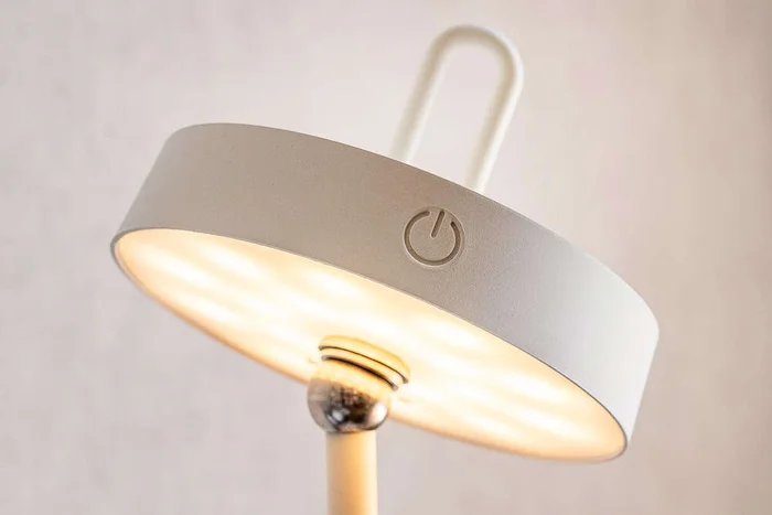 LAMPARA INALAMBRICA LED BASE REDONDA - Lámparas de mesa, Uruguay | La Iberica, vista 2