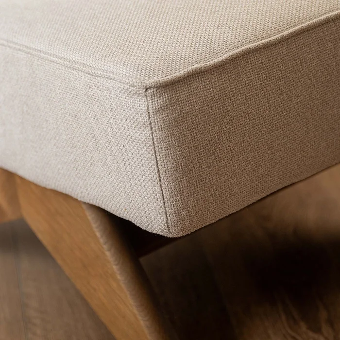 Banqueta Pierre beige en Beige - Sillones y sofás, Uruguay | De Arcos, vista 4