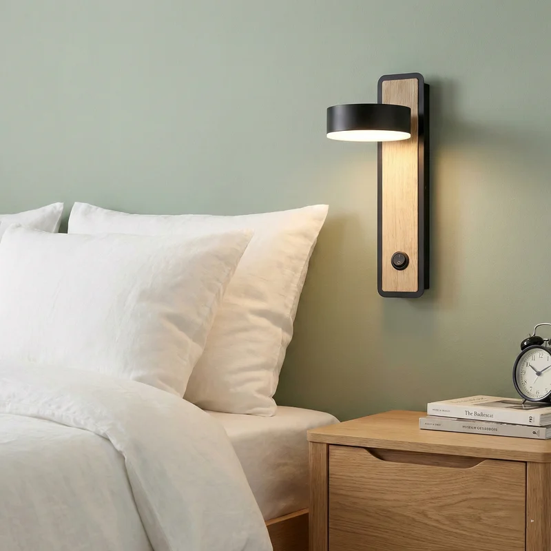Aplique de Pared Nordic Beam en Negro y Madera Clara - Iluminación, Uruguay | La Perla, vista 4