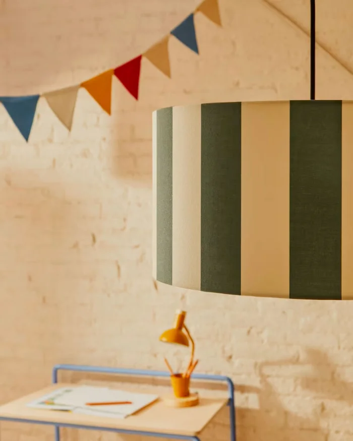 Pantalla para lámpara de techo Ciral con rayas - azul y blanco Ø 40 cm en Azul, Beige - Lámparas colgantes, Uruguay | Kavehome, vista 2