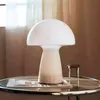 Luminaria de Mesa Pilz en Blanco - Lámparas de mesa, Uruguay | Serlux, vista 4 de 6