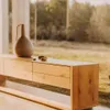 Mueble TV Alguema 3 cajones en chapa de roble con acabado natural 200 x 50 cm en Madera natural - Muebles para TV, Uruguay | Kavehome, vista 2 de 9