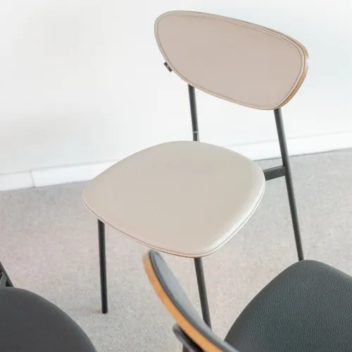 Silla Doménica / Beige en Beige - Sillas, Uruguay | Fabrica Italiana