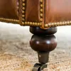 SILLON CHESTERFIELD - CUERO ITALIANO - XL en Marrón - Sillones y sofás, Uruguay | La Iberica, vista 18 de 41