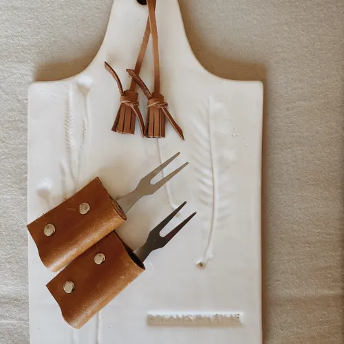 Tabla yuyo blanca + 2 pinchos - Decoración, Uruguay | Dreams On Time