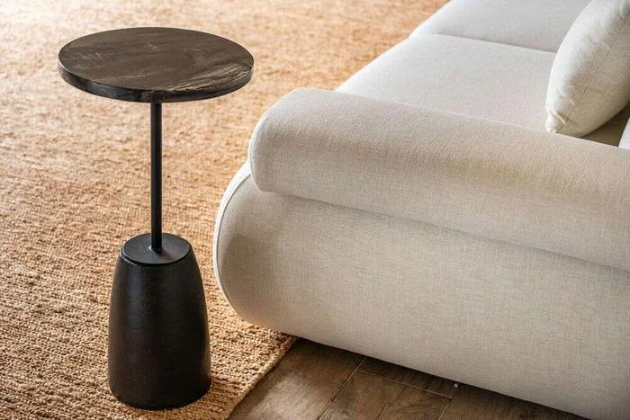 MESA PETRIFICADA BLACK - BASE CEMENTO - 32 CMS en Negro - Mesas de living, Uruguay | La Iberica, vista 3