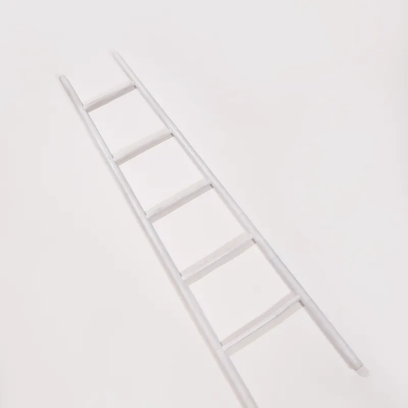 Escalera Decorativa 150, 5 Escalones - Color Unico en Multicolor, Uruguay | Indian