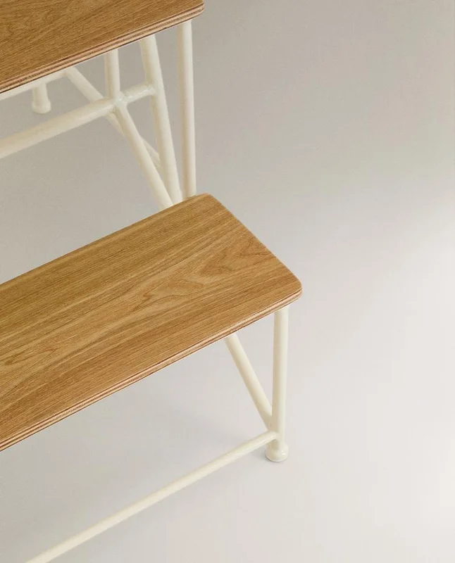 TABURETE ESCALERA TRES PELDAÑOS MADERA Y HIERRO en Madera natural - Aparadores y recibidores, Uruguay | Zara Home, vista 4