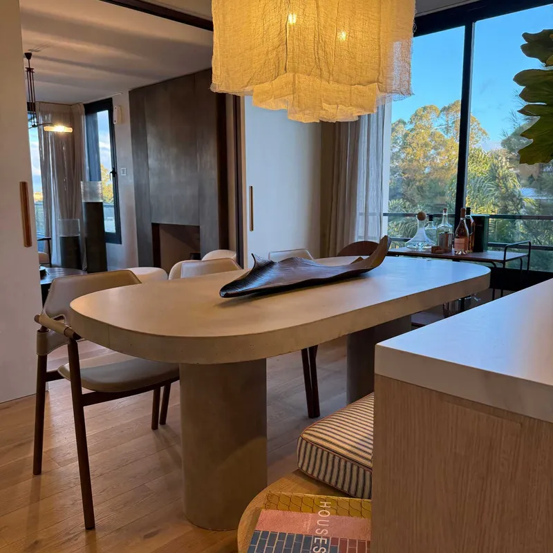 Mesa de comedor MISSOURI en Crudo Caliza - Mesas de comedor, Uruguay | Mezcla