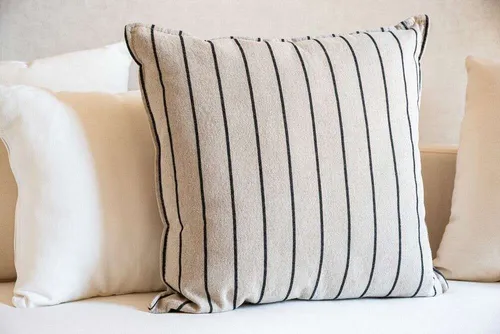 ALMOHADON LINO RAYADO - 55 X 55 en Beige - Textiles, Uruguay | La Iberica