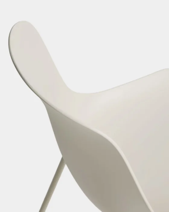 Silla Altea beige y patas de acero - con acabado beige en Beige - Sillas, Uruguay | Kavehome, vista 2