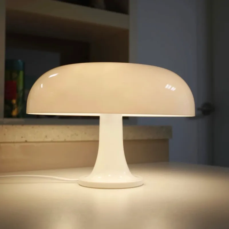M238 - Blanco en Blanco - Lámparas de mesa, Uruguay | Unik