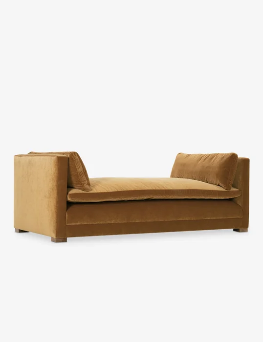 Sofá tapizado Roman en Mostaza - Sillones y sofás, Uruguay | Pieza Clave, vista 3
