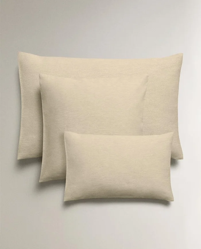 FUNDA COJÍN LISA en Beige - Textiles, Uruguay | Zara Home, vista 2