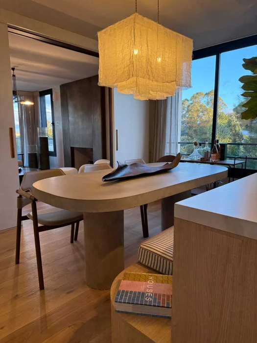 Mesa de comedor MISSOURI en Crudo Caliza - Mesas de comedor, Uruguay | Mezcla
