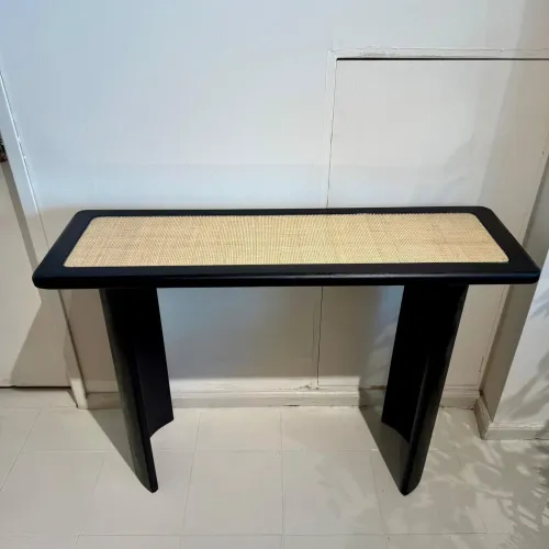 Recibidor curvo con esterilla en Madera natural - Muebles para TV, Uruguay | FMB