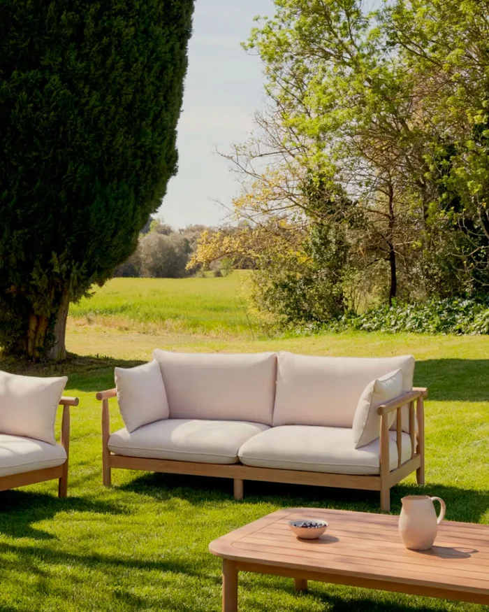 Sofá Sacova 2 plazas de madera maciza de eucalipto 195 cm FSC 100% en Madera natural - Sillones y sofás, Uruguay | Kavehome, vista 2