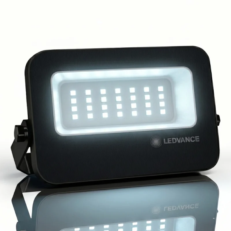 Foco LED LEDVANCE Compact IP66 10W CCT Negro en Negro - Lámparas colgantes, Uruguay | Serlux, vista 4