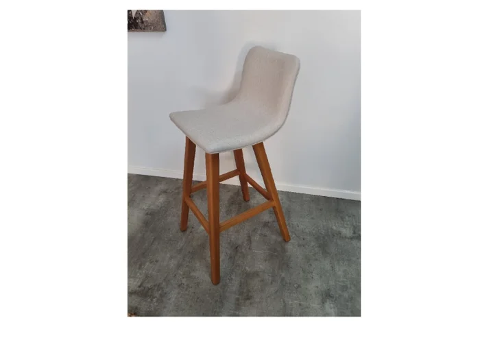 Banqueta BETTY - Beige en Beige - Butacas, banquetas y puffs, Uruguay | Finkel, vista 3