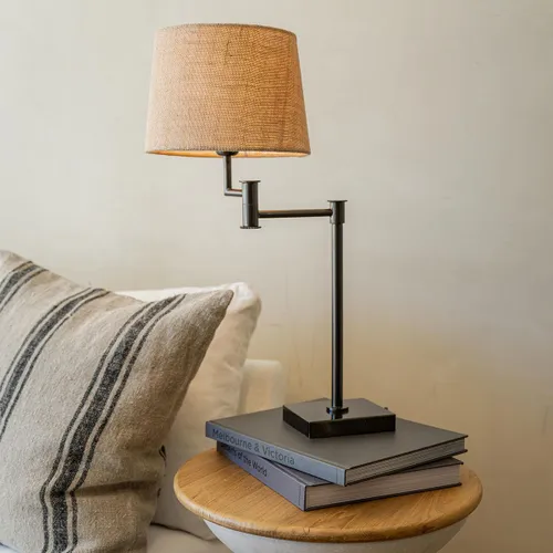 Lámpara de mesa articulada en Negro - Lámparas de mesa, Uruguay | De Arcos