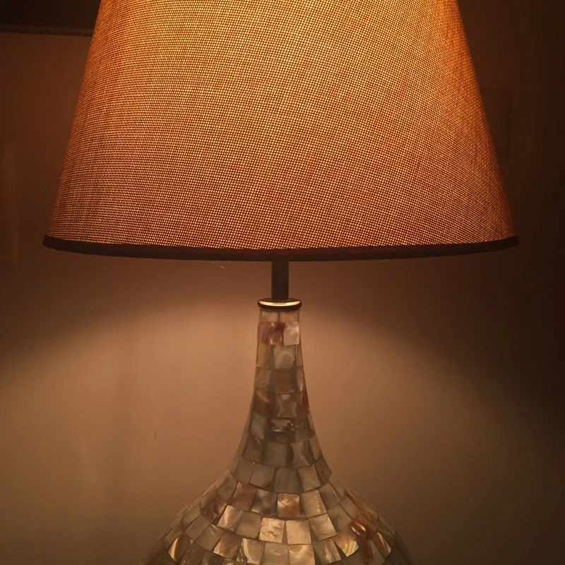 Lámpara veladora estilo clásico Nacarada en Multicolor - Lámparas de mesa, Uruguay | Alta Gracia Deco, vista 3