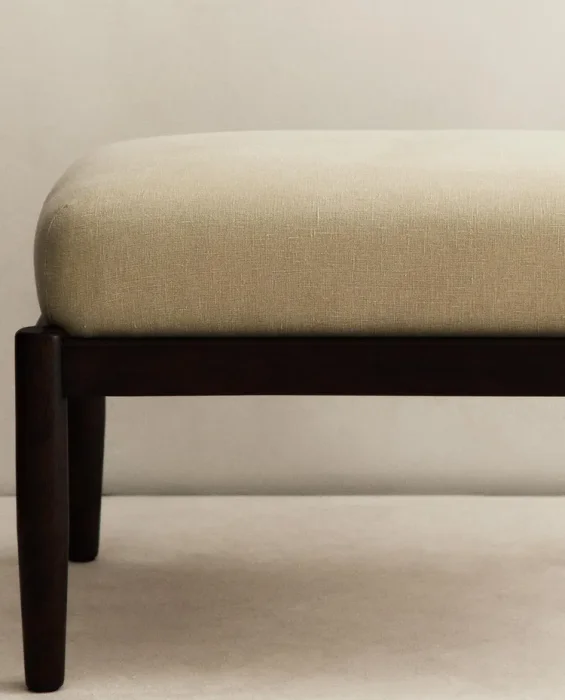 TABURETE REPOSAPIÉS MADERA LINO en Beige - Sillas, Uruguay | Zara Home