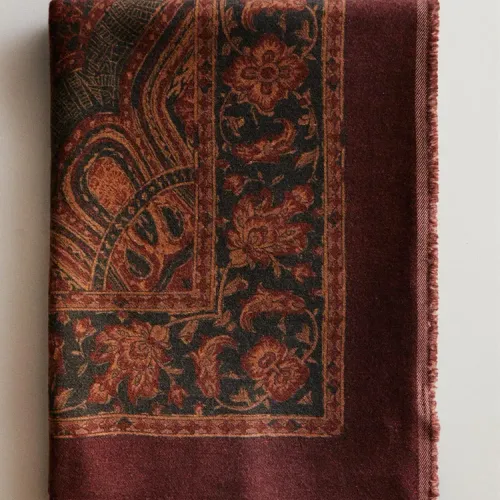 MANTA JACQUARD PAISLEY en Rojo - Textiles, Uruguay | Zara Home