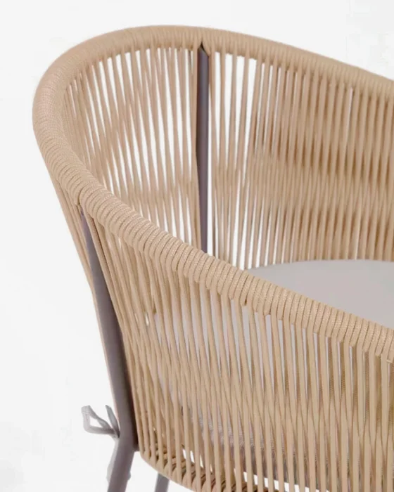Silla Yanet - de cuerda beige y patas de acero galvanizado en Beige - Sillas, Uruguay | Kavehome, vista 4