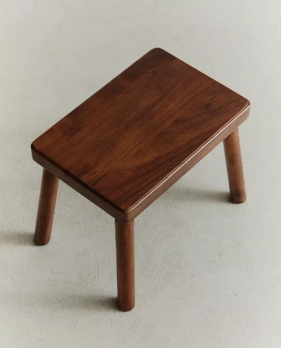 TABURETE MADERA DE ACACIA en Marrón - Sillas, Uruguay | Zara Home