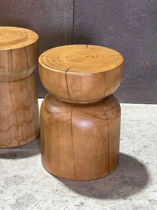 Mesa auxiliar/banco OWEL en Madera natural - Mesas de arrimo, Uruguay | Mezcla