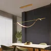 Luminaria Colgante LED Barboza Dorado en Amarillo - Lámparas colgantes, Uruguay | Unilux, vista 3 de 7