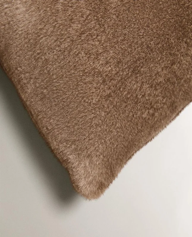 FUNDA COJÍN PELO en Marrón - Textiles, Uruguay | Zara Home, vista 3