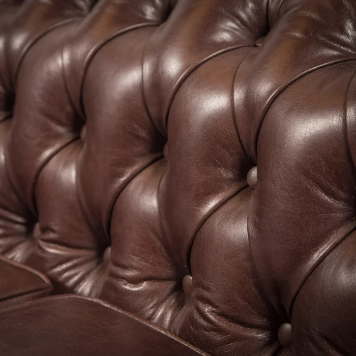 Sofá Chesterfield Divo - Cuero Natural - 2,5 cuerpos - A fabricar en Marrón - Sillones y sofás, Uruguay | Nyr, vista 5