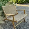 BUTACA PARIS CON BRAZOS NATURAL en Madera natural - Muebles para el exterior, Uruguay | Masinfinito Casa, vista 2 de 3