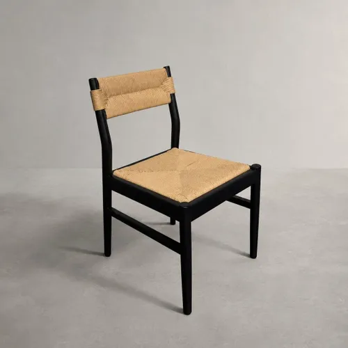 Silla en madera teca negra y fibra en Negro - Sillas, Uruguay | Entrecasa