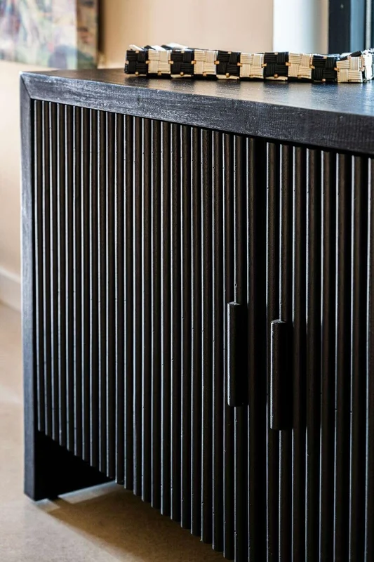 RACK STUDIO TOTAL BLACK - 1.62 MTS - 3 PUERTAS en Negro - Muebles para TV, Uruguay | La Iberica, vista 5