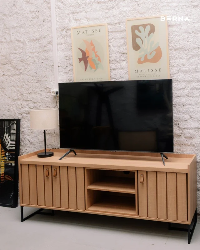 Rack Trendy 160cm - Marrón Claro (Pie Negro) en Madera natural - Muebles para TV, Uruguay | Berna Home, vista 5