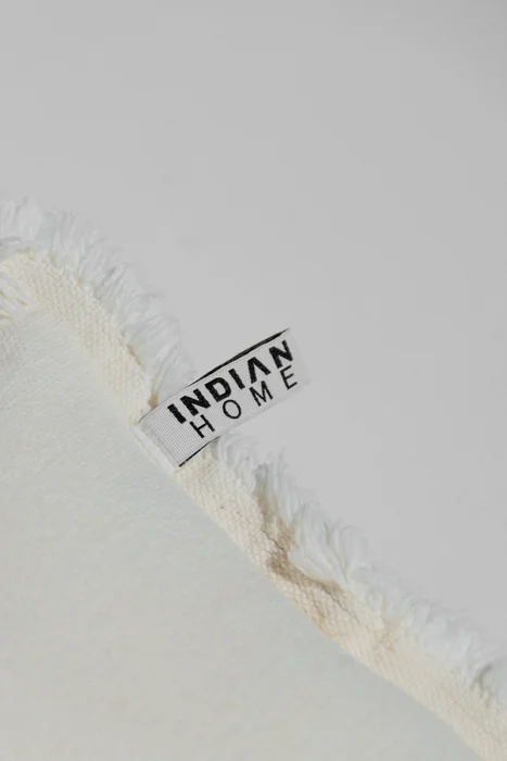 Almohadón Thames Rect - Beige Claro en Beige - Textiles, Uruguay | Indian, vista 2