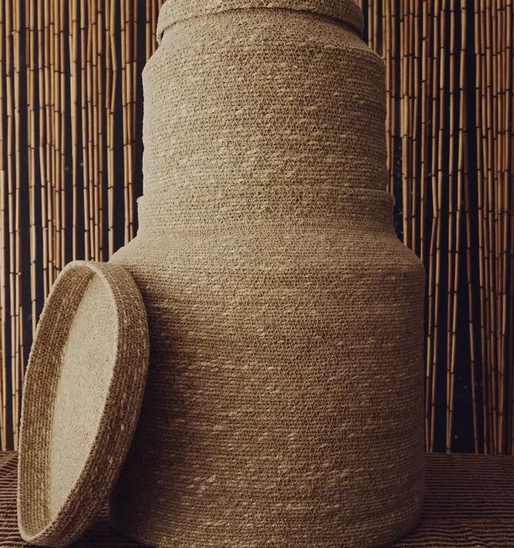 CESTA SEAGRASS TAPA - Canastos, Uruguay | Zara Home