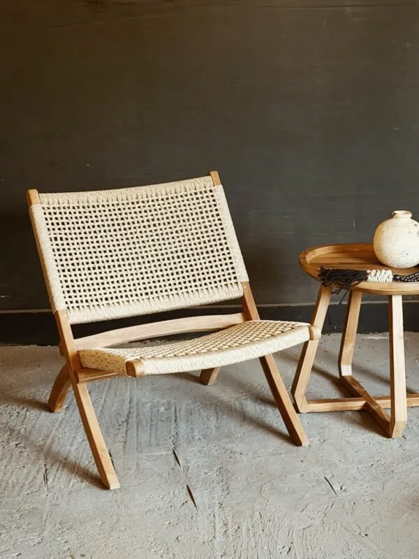 Butaca teca y ratan, sin apoyabrazos/plegable - Butacas, banquetas y puffs, Uruguay | Balihai