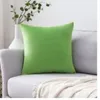 Almohadón Velvet Green en Verde - Textiles, Uruguay | Finkel, vista 1 de 3