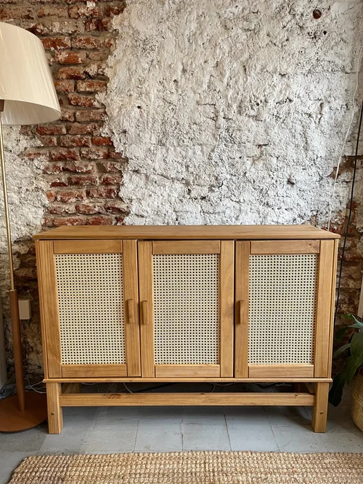 Aparador Bargueño Buffet 3 Puertas Madera de Pino - Linea Yakarta en Madera natural - Aparadores y recibidores, Uruguay | Berna home, vista 2